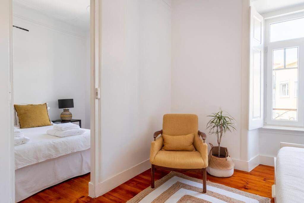 Apartment Casa Flores 4br + Office Space And A/c Lissabon